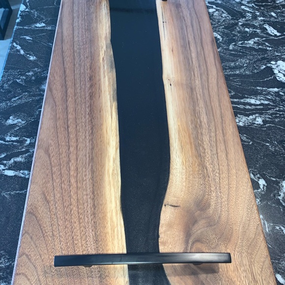 Charcuterie tray- Black walnut, epoxy river with mat black chrome handles. - Picture 5 of 5